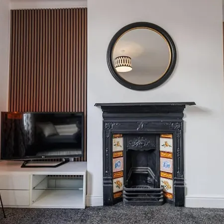 Holiday home Aberdeen House Serviced Leeds (West Yorkshire)